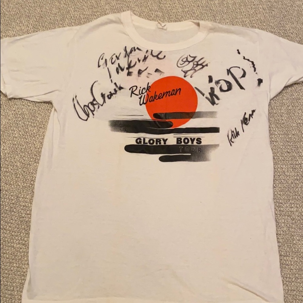 1986 SIGNED Rick Wakeman (YES) rock shirt